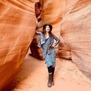 Meet your Posher, Anya